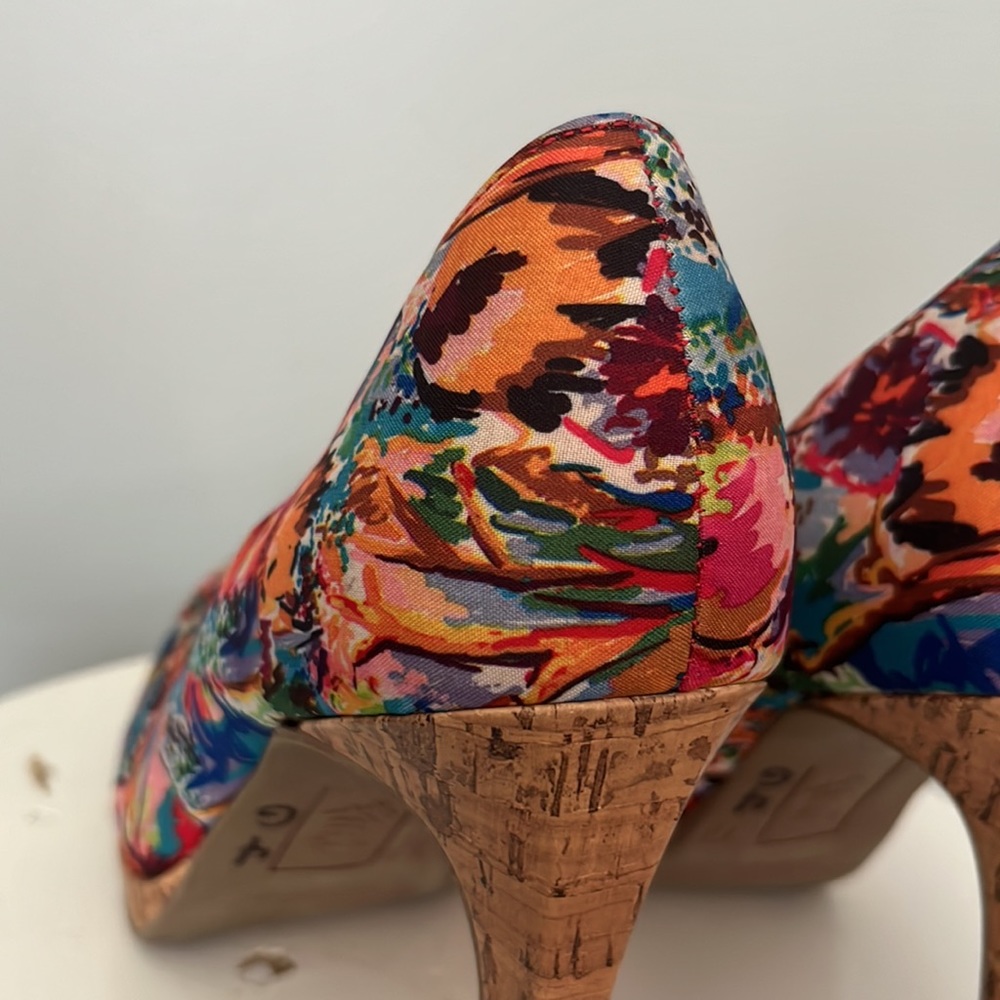 Fioni Heels - Picture 6 of 8